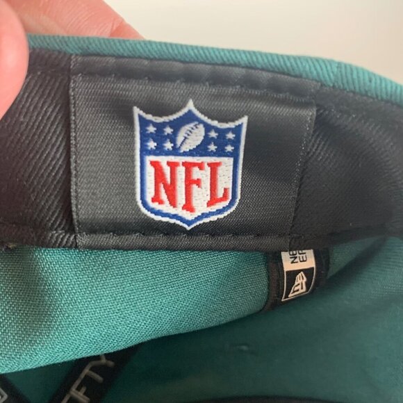 Philadelphia Eagles NFL Green New Era 9Fifty Snapback Hat - Picture 6 of 6